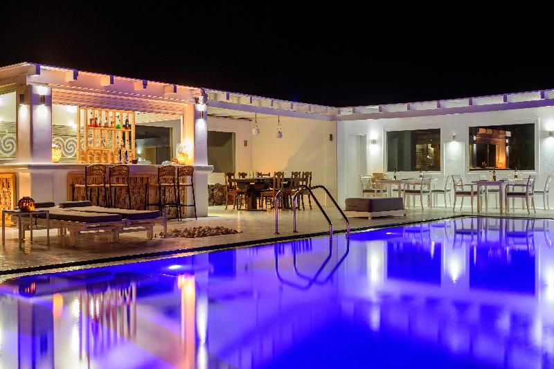 Отель Kalestesia Suites