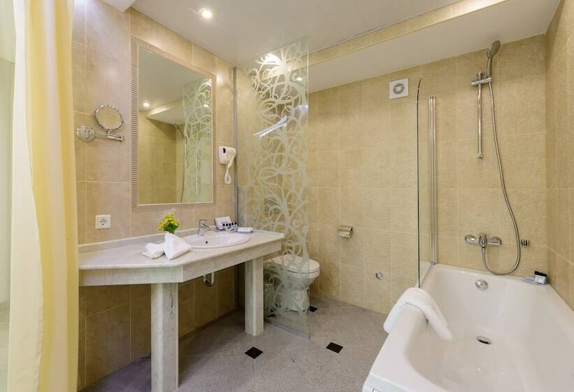 Kazzhol Hotel Astana