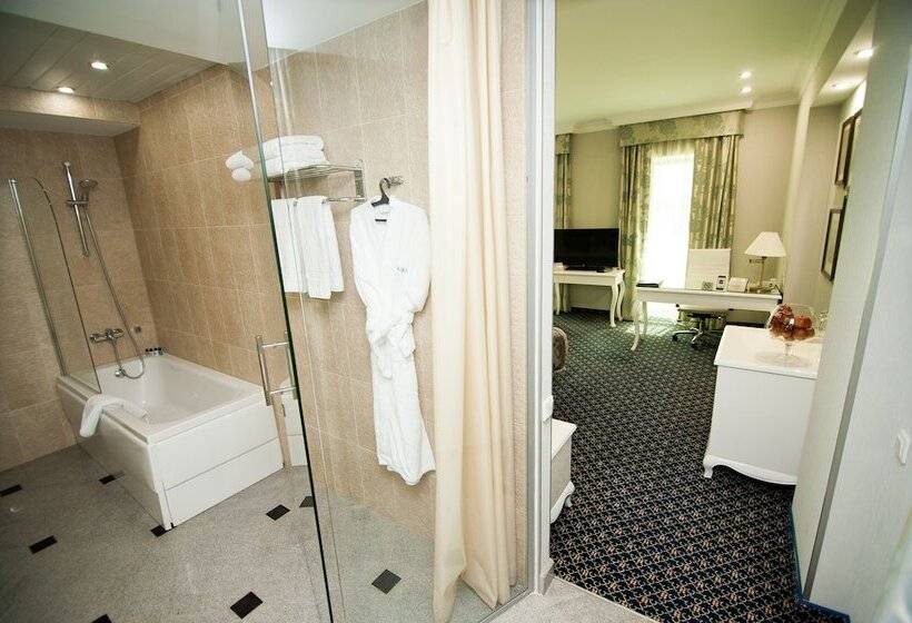 Kazzhol Hotel Astana