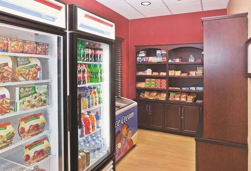 فندق La Quinta By Wyndham Hinesville   Fort Stewart