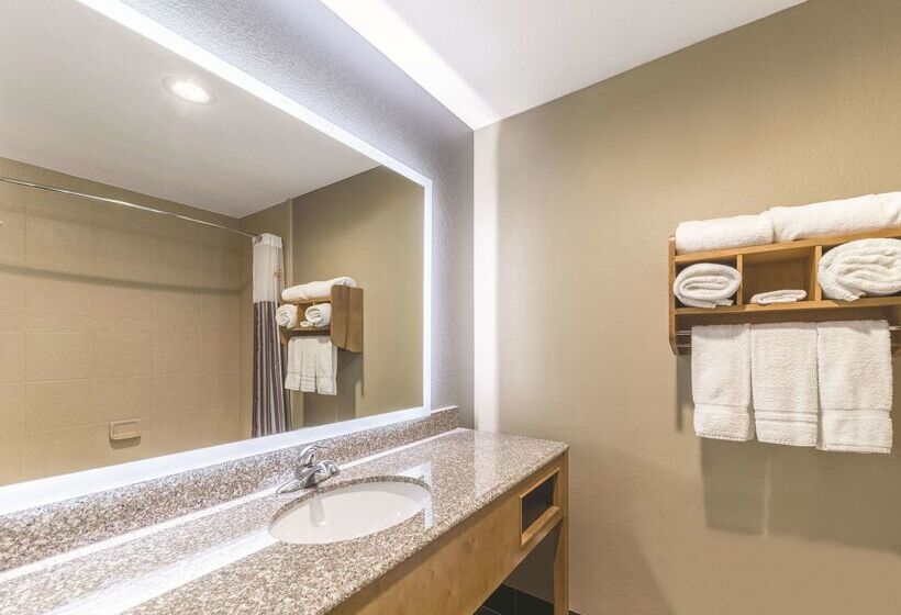 فندق La Quinta By Wyndham Tulsa   Catoosa