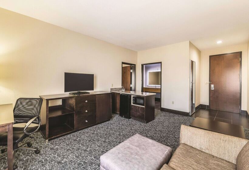 فندق La Quinta By Wyndham Tulsa   Catoosa