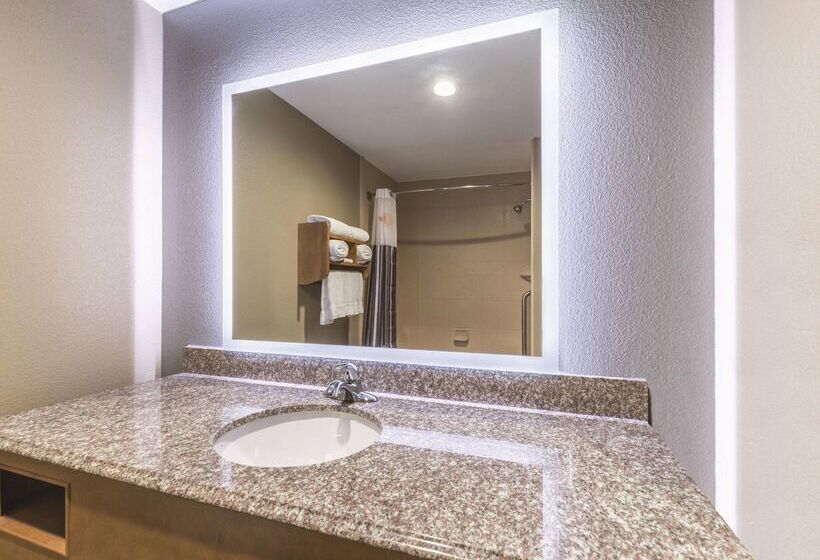 فندق La Quinta By Wyndham Tulsa   Catoosa