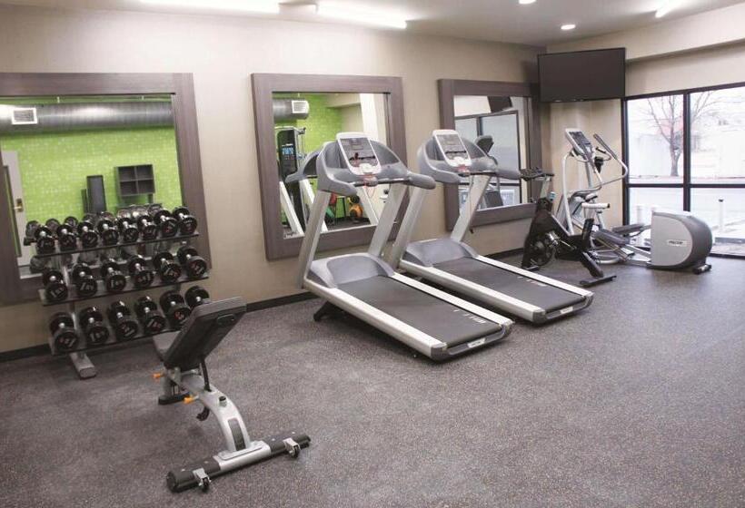 Hotel La Quinta By Wyndham Wichita Airport