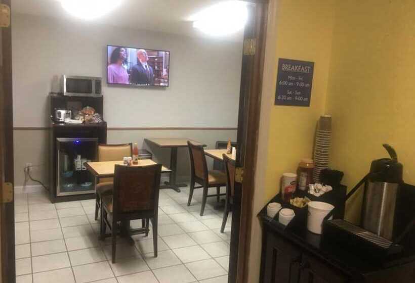 בית מלון כפרי Loyalty Inn Hawkinsville