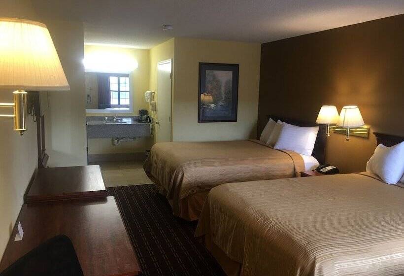 בית מלון כפרי Loyalty Inn Hawkinsville