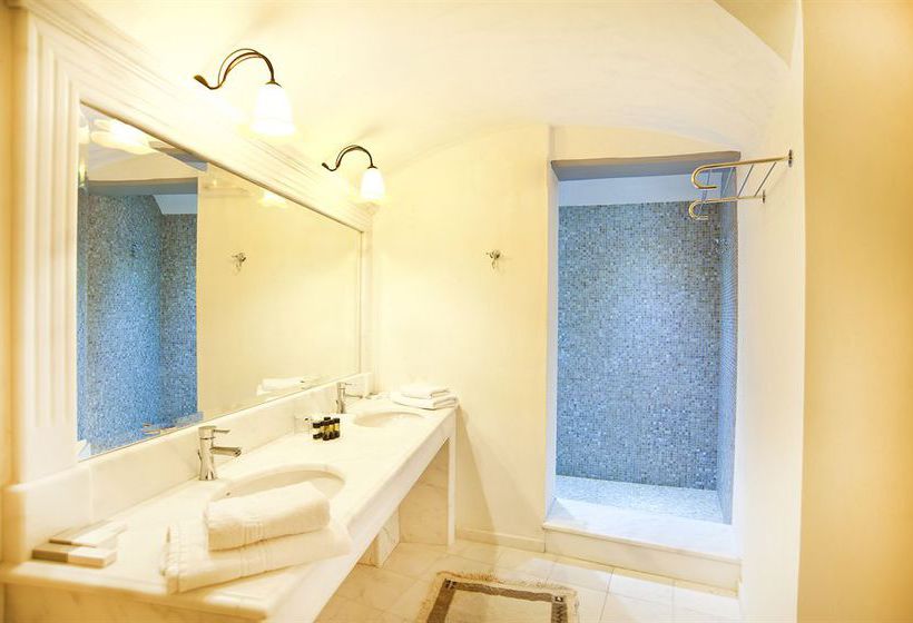 בית מלון כפרי Markezinis Suites