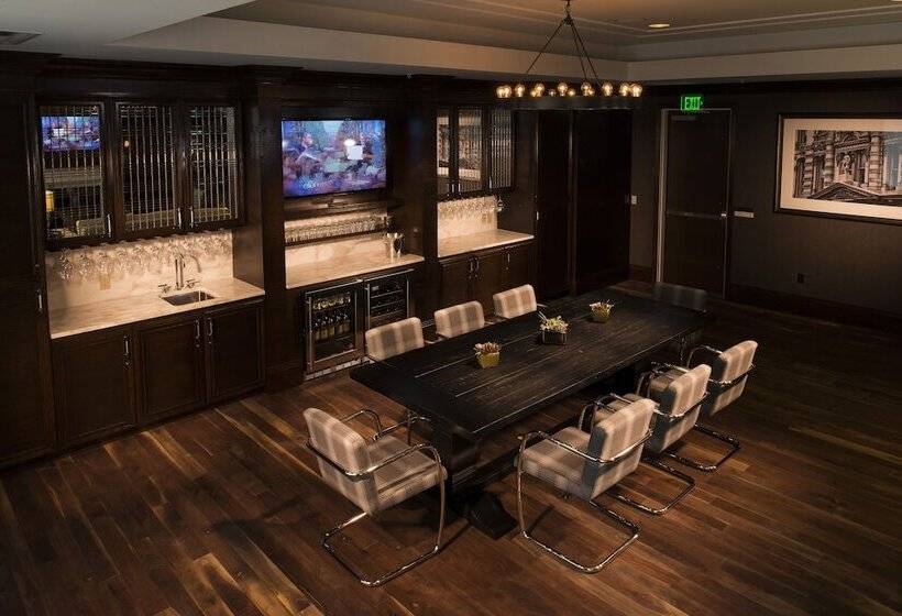 هتل Milwaukee Marriott Downtown