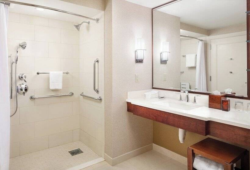 هتل Milwaukee Marriott Downtown