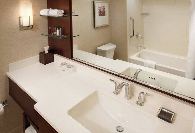 هتل Milwaukee Marriott Downtown