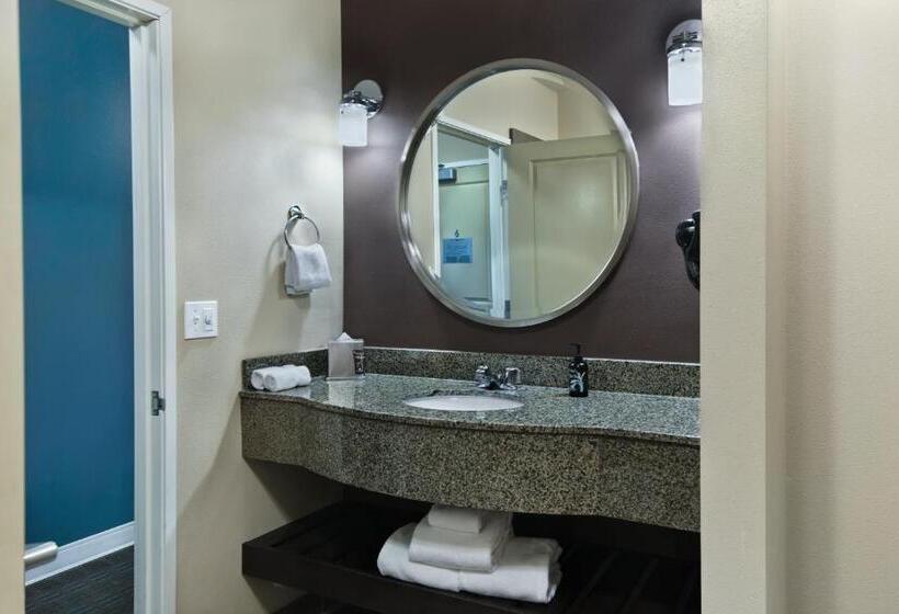 فندق Oxford Suites Silverdale