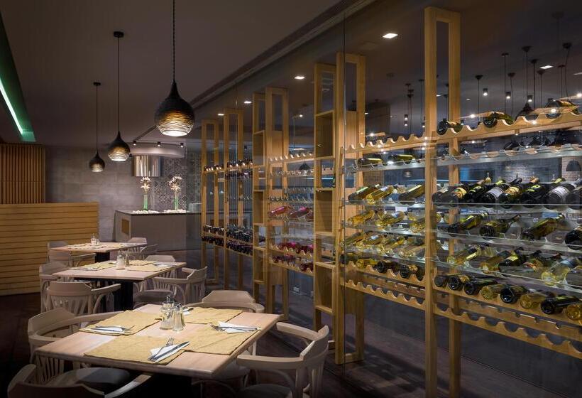 Отель Porto Angeli