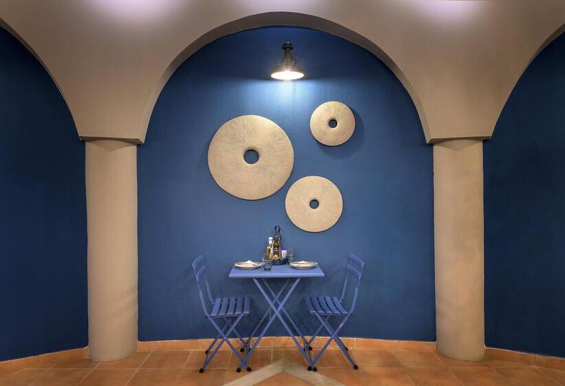 Отель Porto Angeli