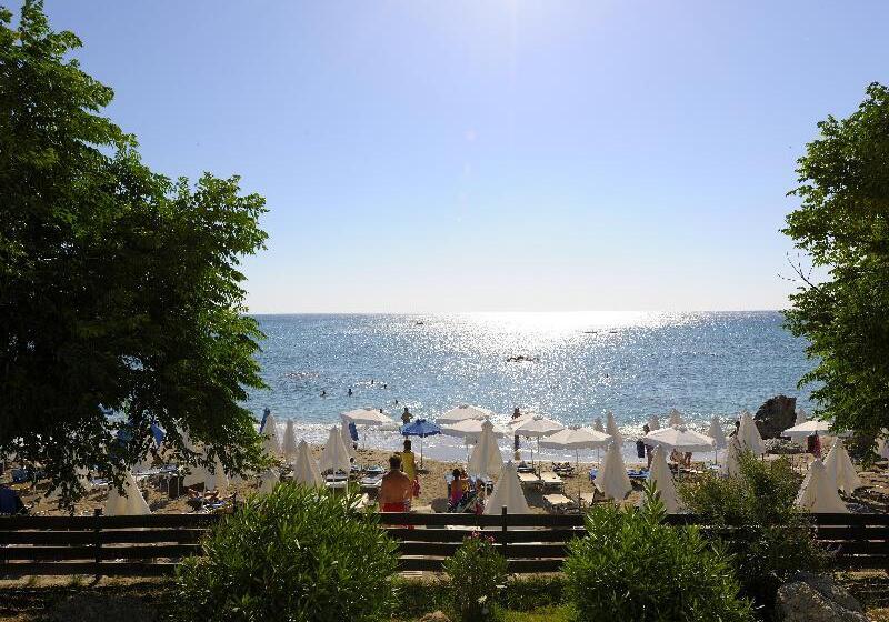 Отель Porto Angeli