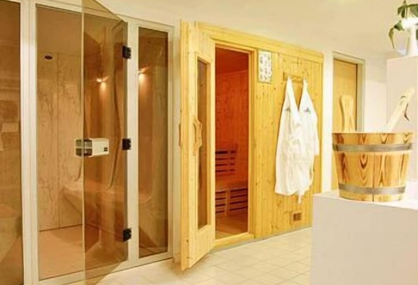 هتل Poseidon Palace