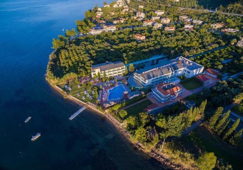 هتل Poseidon Palace