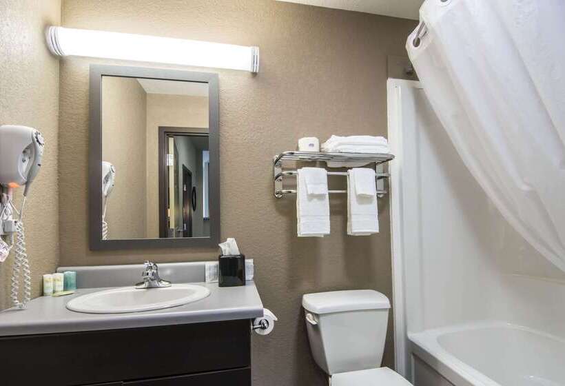 فندق Quality Inn & Suites Thompson