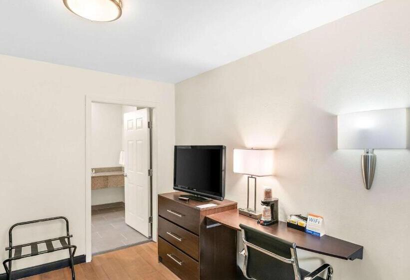 בית מלון כפרי Quality Inn