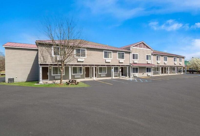 בית מלון כפרי Quality Inn