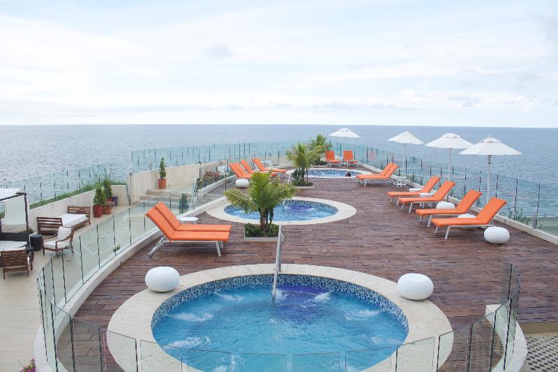 בית מלון כפרי Radisson Cartagena Ocean Pavillion