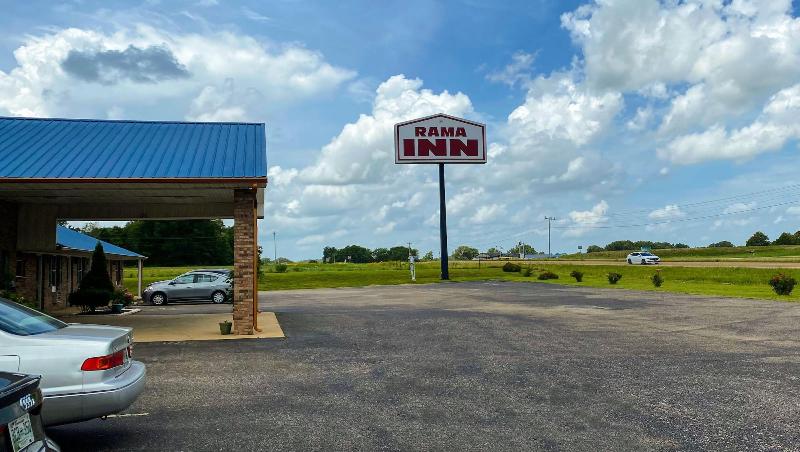 בית מלון כפרי Rama Inn Bells   Jackson West Hwy 412