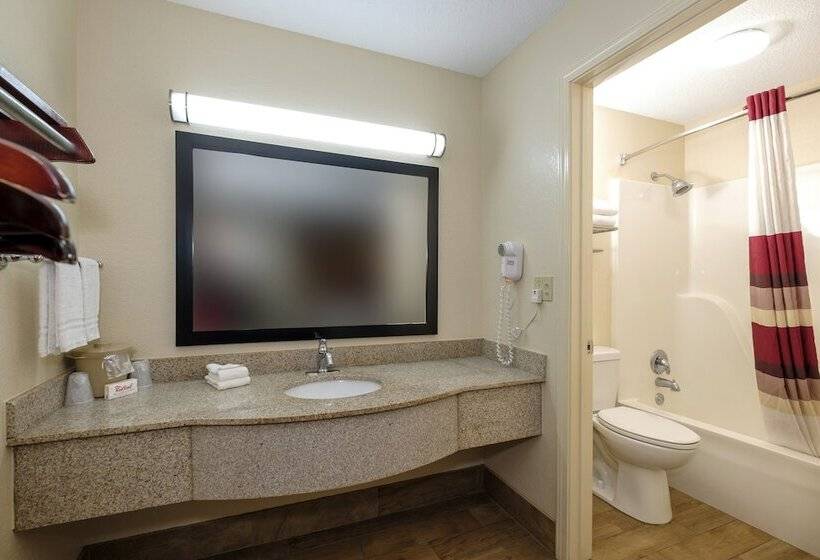 فندق Red Roof Inn Columbus, Ms