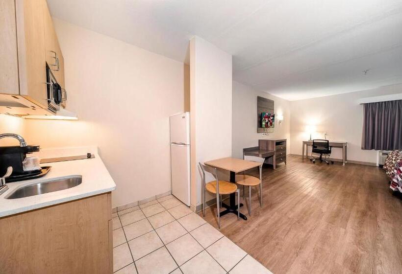 בית מלון כפרי Red Roof Inn Panama City