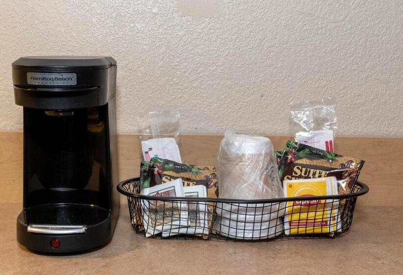 فندق Red Roof Inn & Suites Wytheville