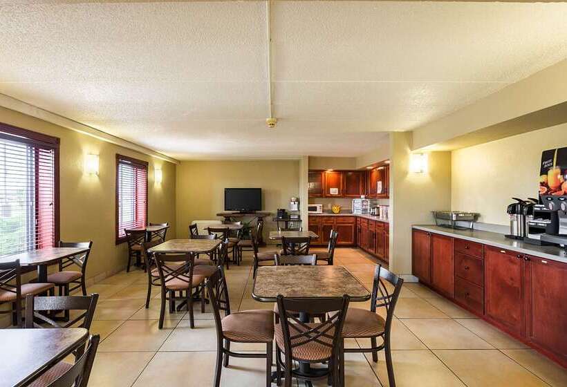 فندق Rodeway Inn