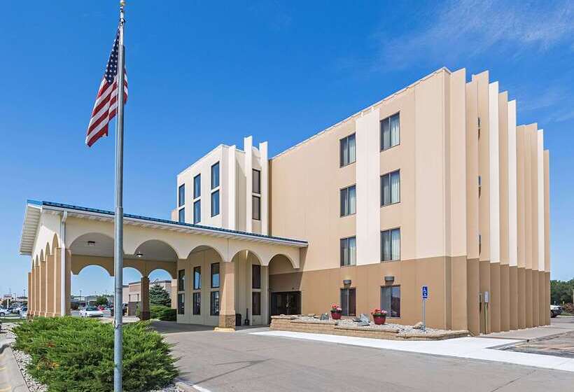 فندق Rodeway Inn