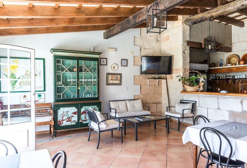 田舎風ホテル Biniatram Agroturisme