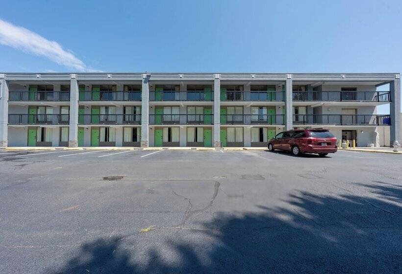 Отель Red Roof Inn Richmond   Airport Sandston