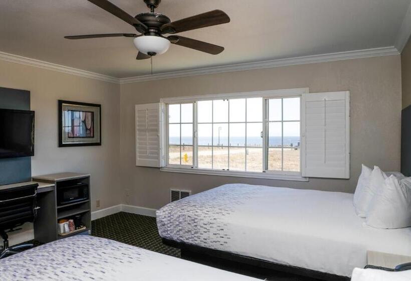 ホテル Sea Breeze Inn   San Simeon