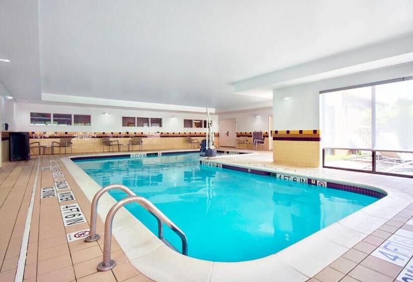 فندق Springhill Suites Erie