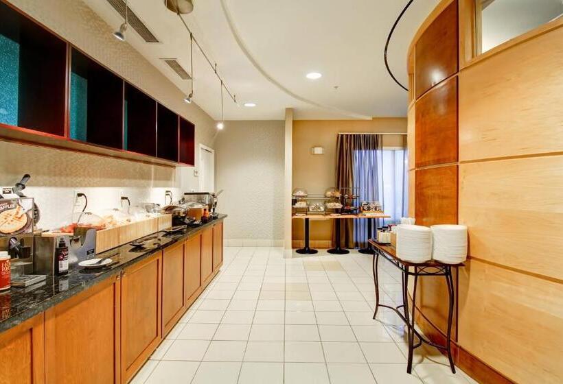 فندق Springhill Suites Erie