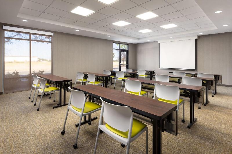 هتل Springhill Suites Fresno