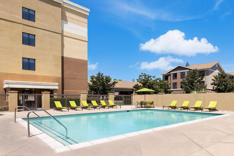 ホテル Springhill Suites Fresno