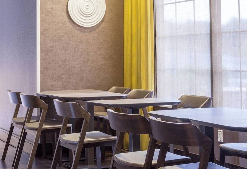 Отель Springhill Suites Quakertown Pennsylvania