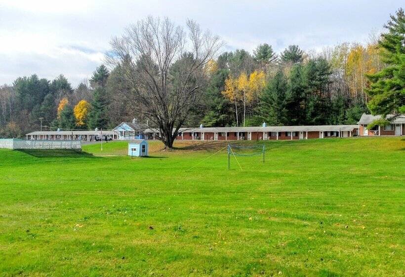 فندق Starlight Inn