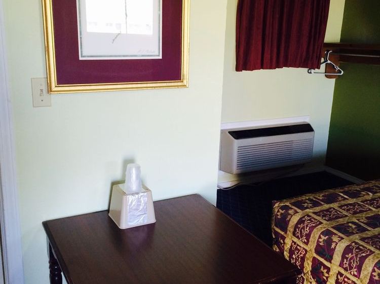 Otel Super Inn & Suites 