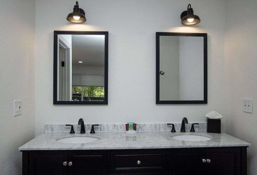 فندق The Occidental Lodge