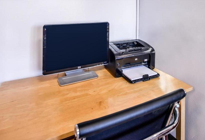 فندق Travelodge By Wyndham Eugene Downtown/university Of Oregon