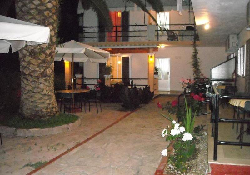 Kostas Apartamentos