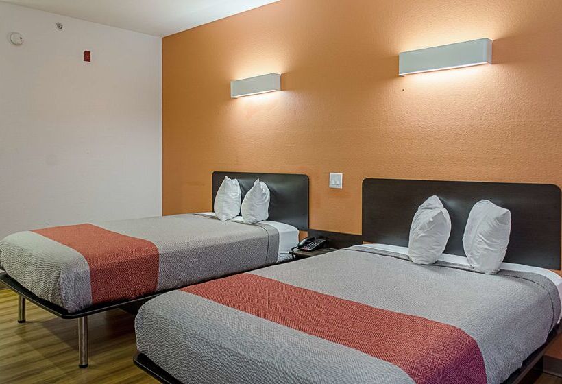 מוטל Quality Inn & Suites