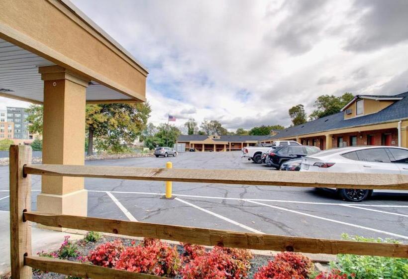 汽车旅馆  Budget Inn Falls Church