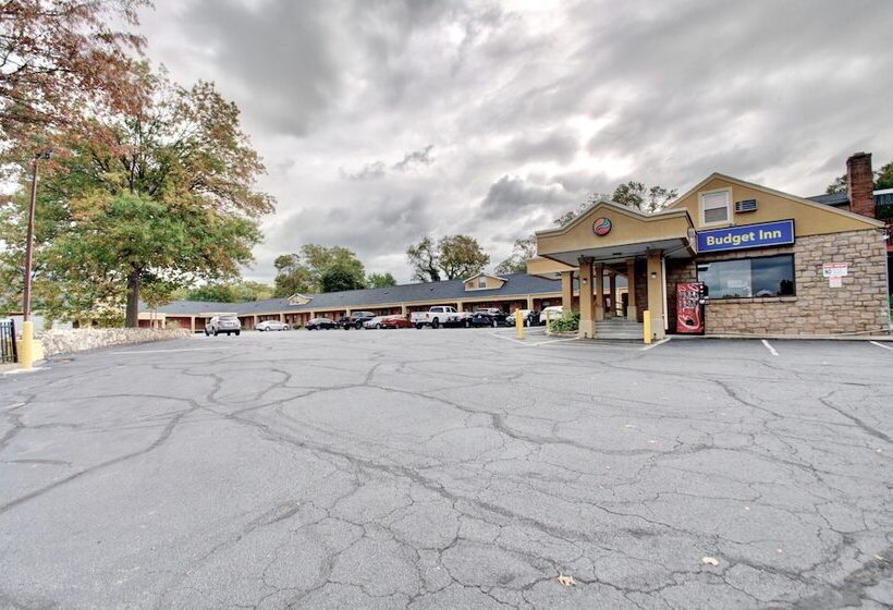 모텔 Budget Inn Falls Church