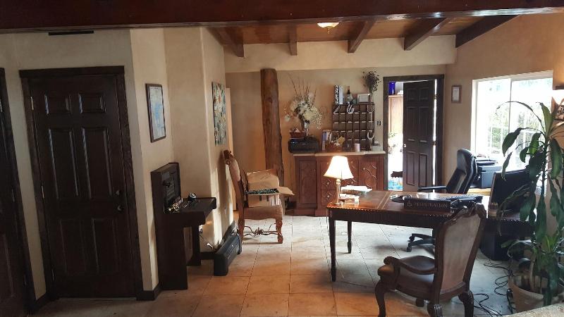 Мотель Emerald Bay Lodge