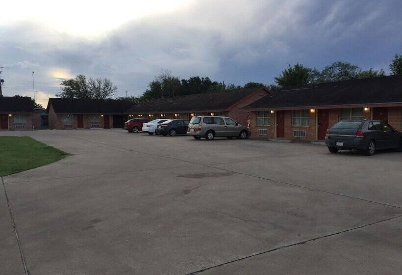 모텔 Lakeside Inn & Suites