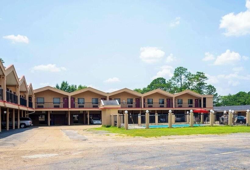 מוטל OYO Hotel Opp AL, Floral Hwy