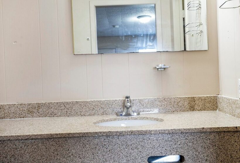 מוטל OYO Hotel Opp AL, Floral Hwy